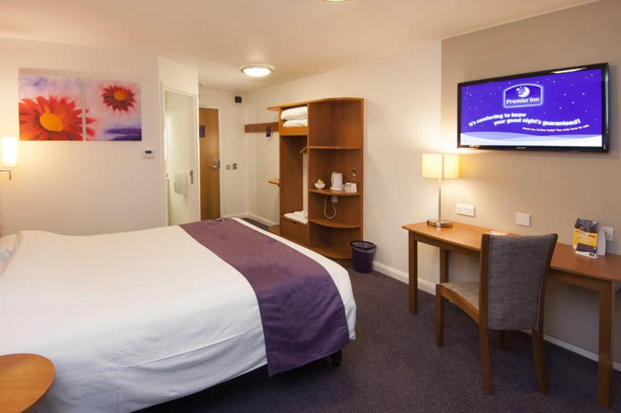 Premier Inn London Stratford Exterior foto